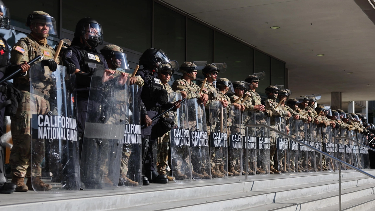 California, la Guardia Nazionale (Ansa)