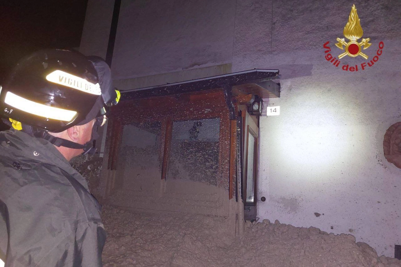 Frana in Cadore, gruppo di abitanti evacuato dalle case