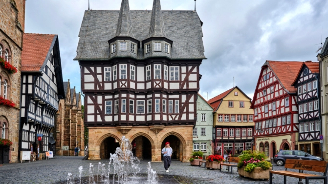 Hanau, punto di partenza delal strada e città natale dei fratelli Grimm Hanau, punto di partenza delal strada e città natale dei fratelli Grimm
